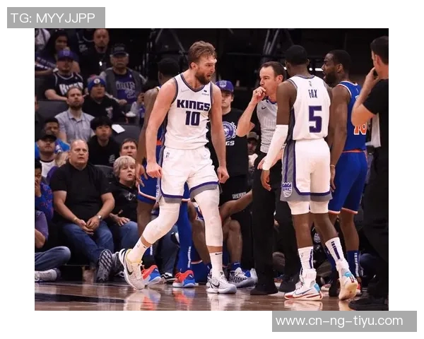 小萨博尼斯攻防失常表现平平小杨频频造犯规让其苦不堪言