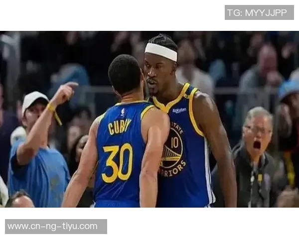 库里强调提升果断性与侵略性努力组织队友展现领导力