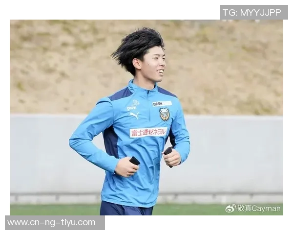 板仓滉坚定追求零封目标全力以赴展现防守球员的职业精神