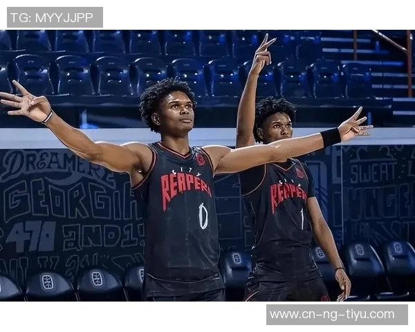 杜伦盛赞奥萨尔未来两年将成最佳防守者双胞胎中他更具实力